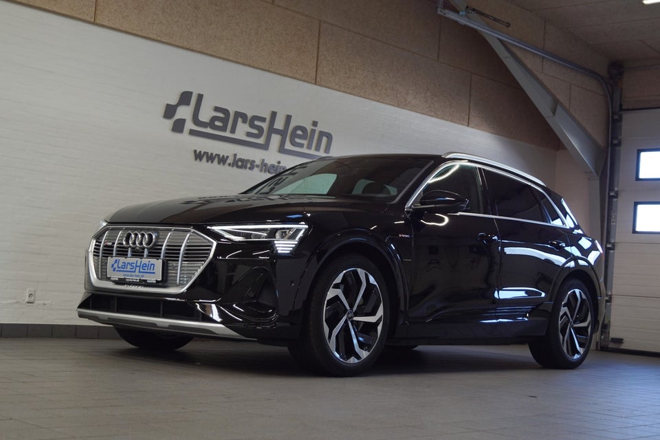 Audi e-tron 55 S-line quattro 5d