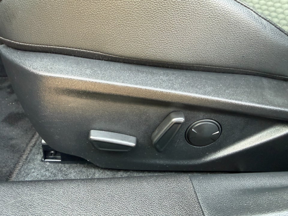 Ford Focus 1,5 EcoBoost Titanium Business stc. 5d