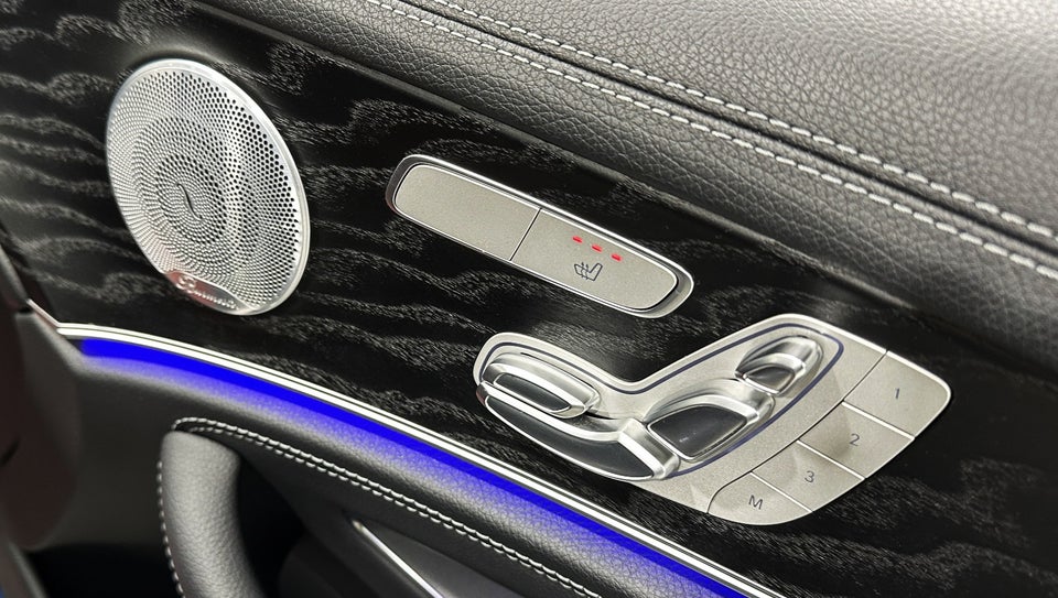 Mercedes E300 e 2,0 AMG Line stc. aut. 5d