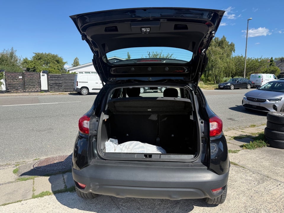 Renault Captur 0,9 TCe 90 Expression 5d