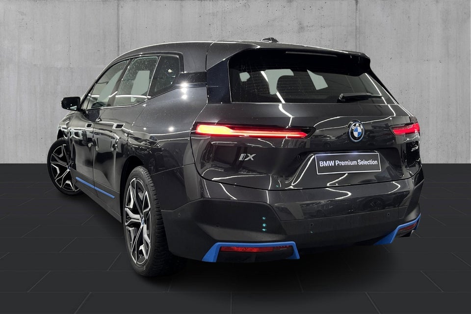 BMW iX xDrive40 5d