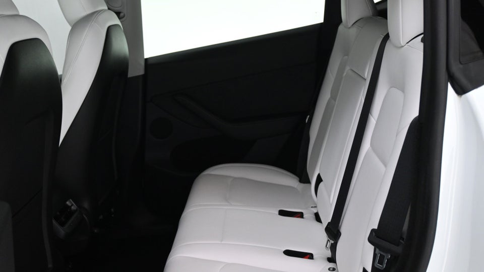 Tesla Model Y Performance AWD 5d