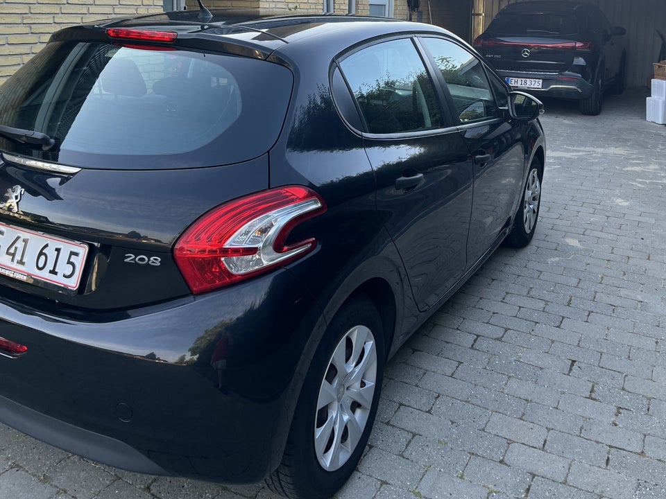 Peugeot 208 1,0 VTi Access 5d