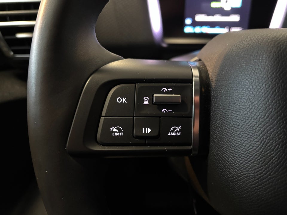 Citroën ë-C4 X 50 Shine 4d