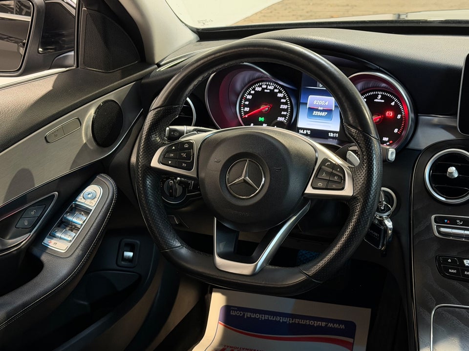 Mercedes C220 d 2,2 AMG Line stc. aut. 5d