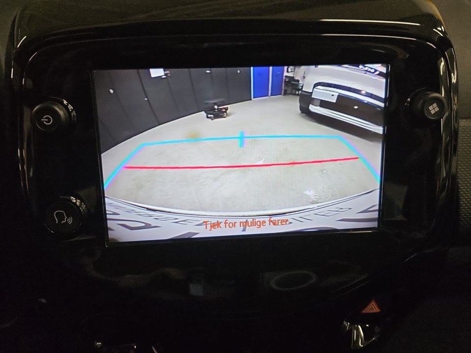 Citroën C1 1,0 VTi Shine 5d