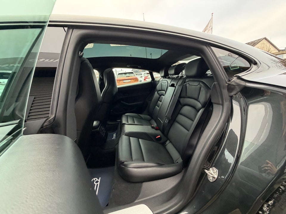 Porsche Taycan 4S Performance+ 4d