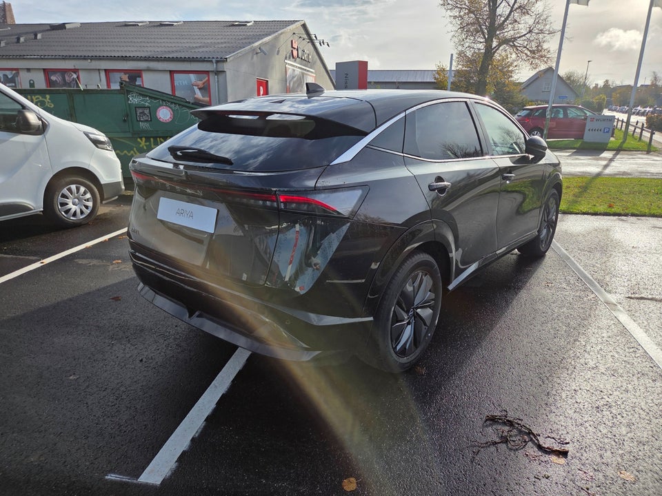 Nissan Ariya 63 Advance 5d