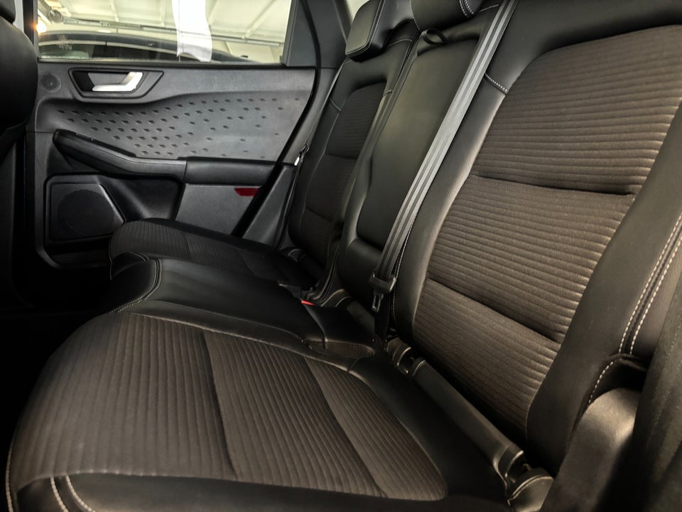 Ford Kuga 2,5 PHEV Titanium X CVT 5d