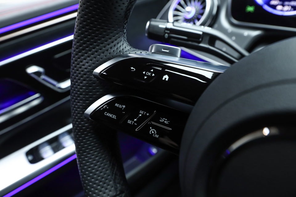 Mercedes EQE350+ AMG Line 4d