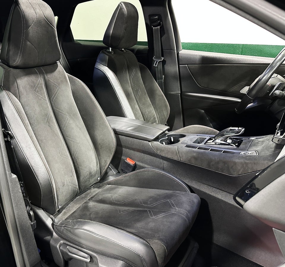 DS DS 7 CrossBack 1,5 BlueHDi 130 Performance Line EAT8 5d