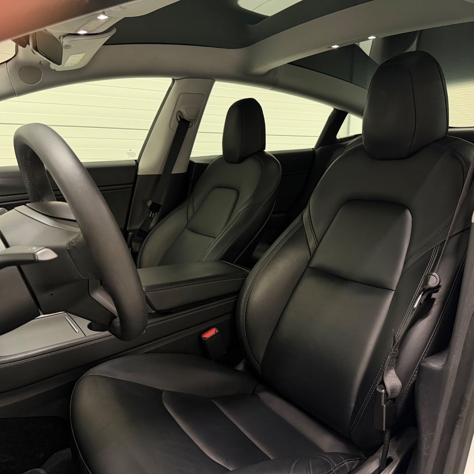 Tesla Model 3 Long Range AWD 4d