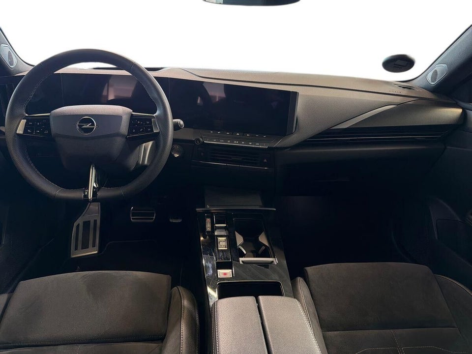 Opel Astra-e 54 Ultimate 5d