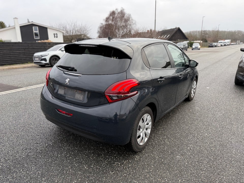 Peugeot 208 1,6 BlueHDi 100 Active 5d