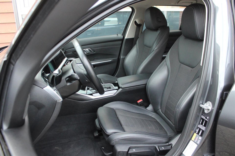 BMW 330e 2,0 Touring Sport Line aut. 5d