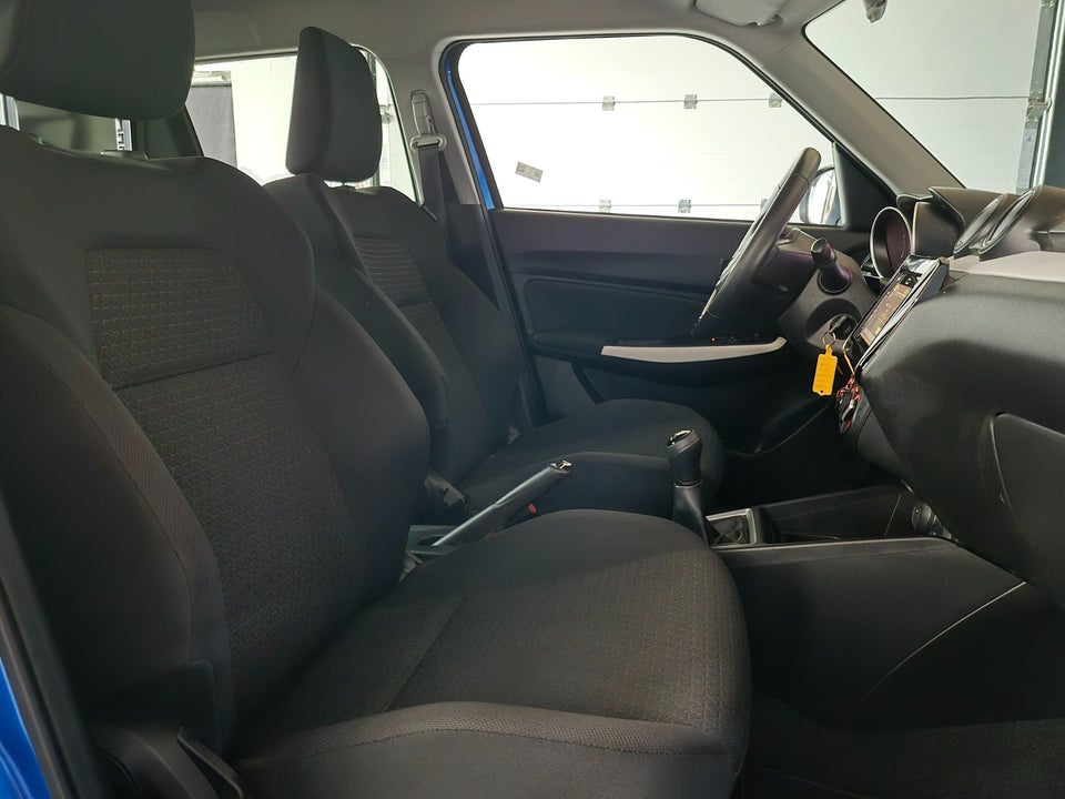 Suzuki Swift 1,2 Dualjet Club 5d