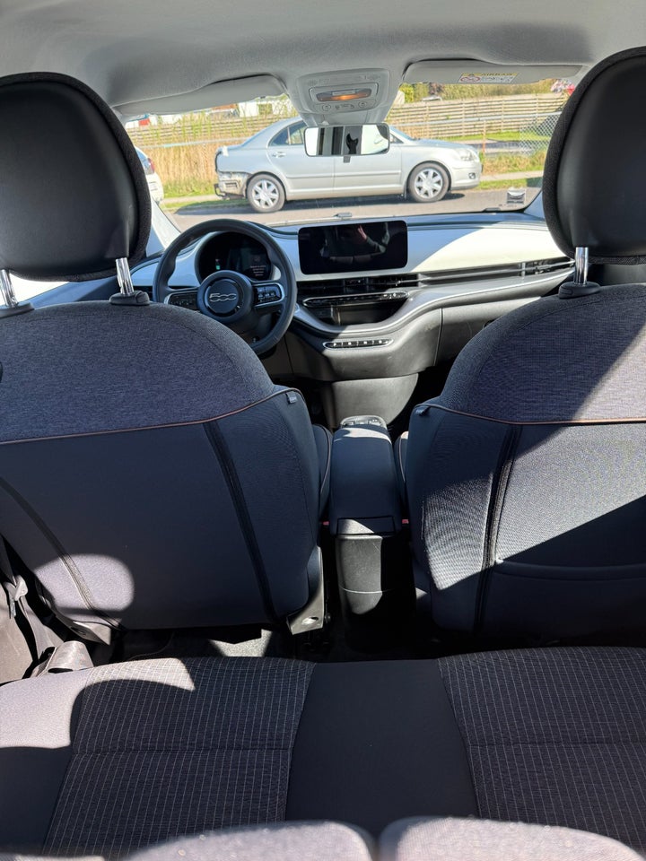 Fiat 500e 42 Icon 3d