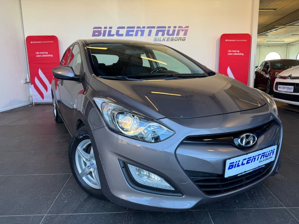 Hyundai i30 1,6 CRDi 110 XTR Eco 5d