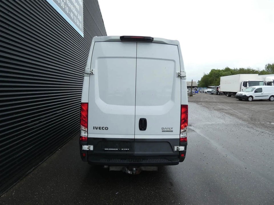 Iveco Daily 2,3 35S16 16m³ Van AG8