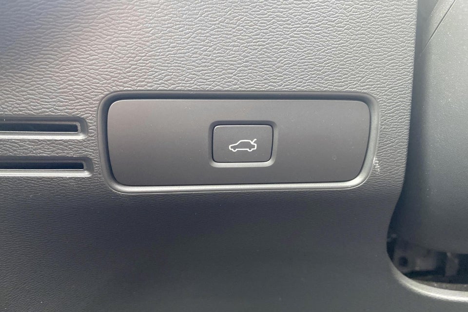 Volvo C40 ReCharge Core 5d