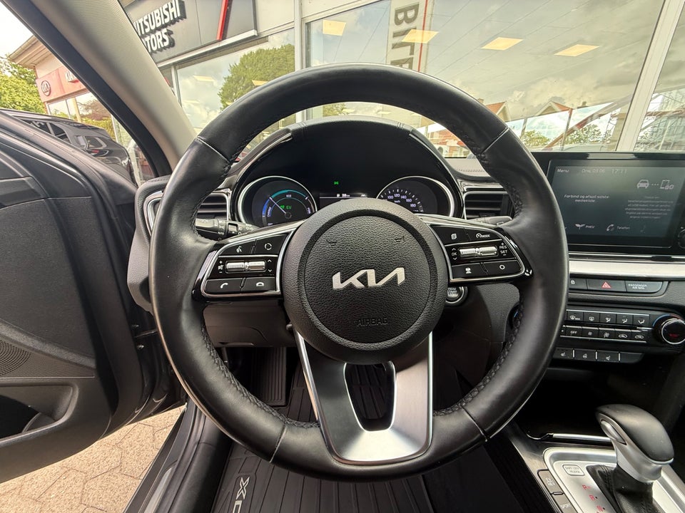 Kia XCeed 1,6 PHEV Prestige DCT 5d