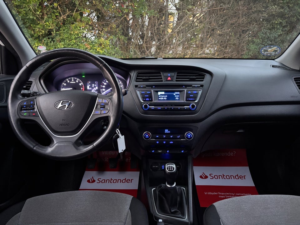 Hyundai i20 1,25 Premium 5d
