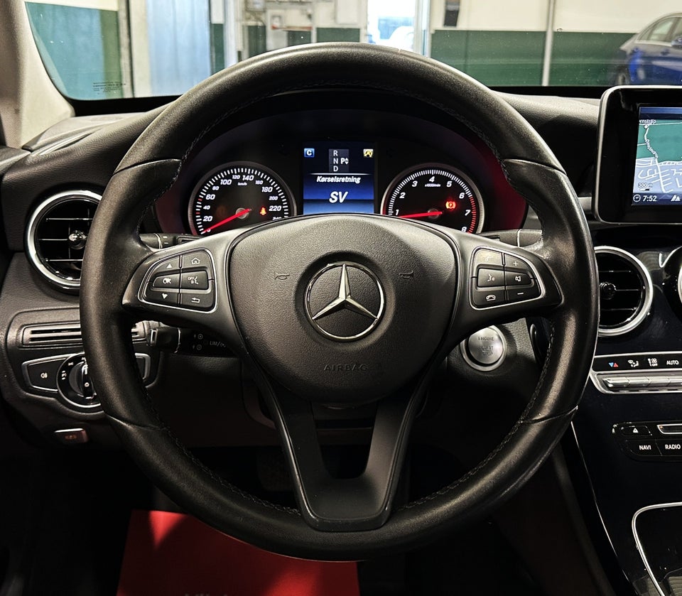 Mercedes C200 2,0 Edition C stc. aut. 5d