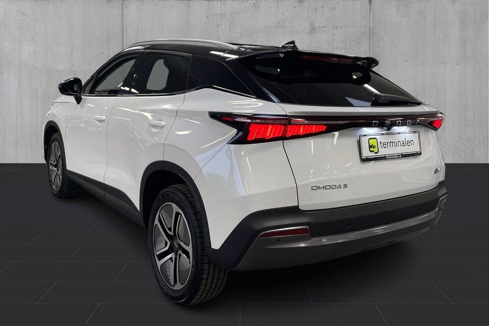 Omoda 5 EV Premium 5d