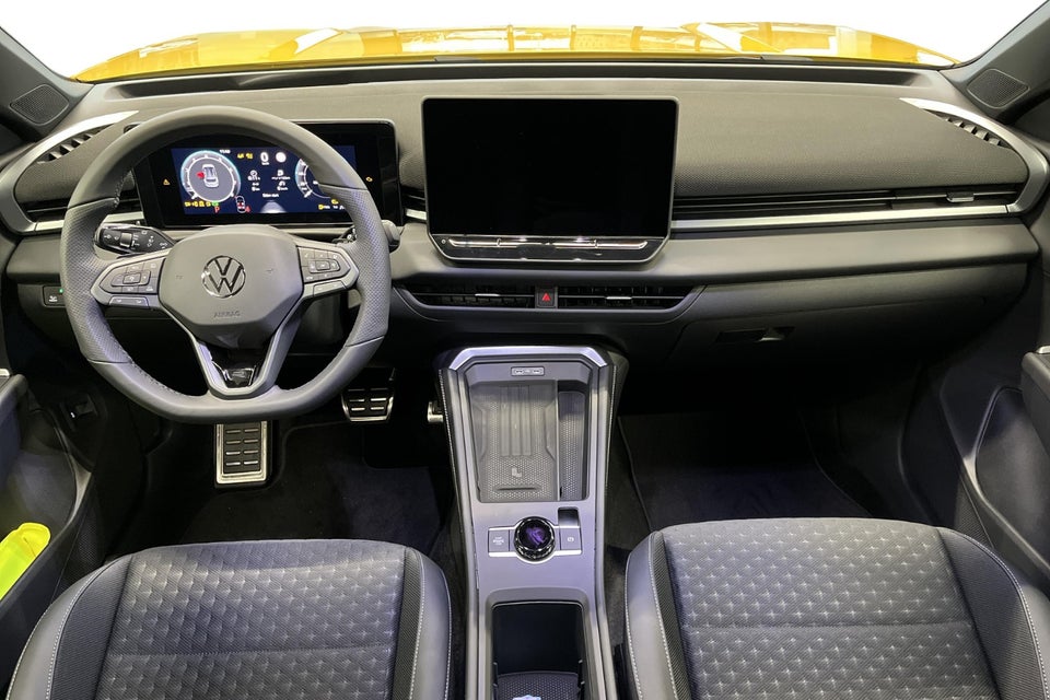 VW T-Roc 1,5 eTSi 150 R-line DSG 5d