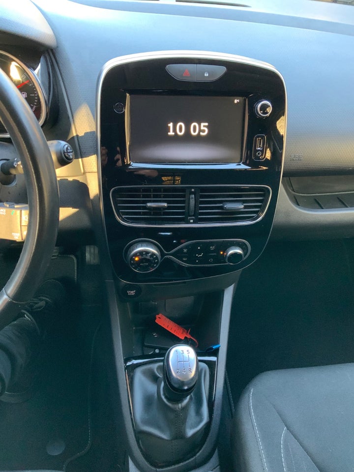 Renault Clio IV 0,9 TCe 90 Limited Sport Tourer 5d