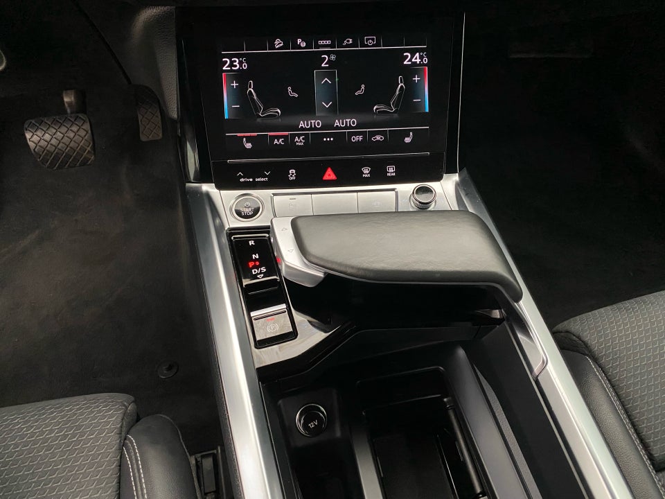 Audi e-tron 50 quattro 5d