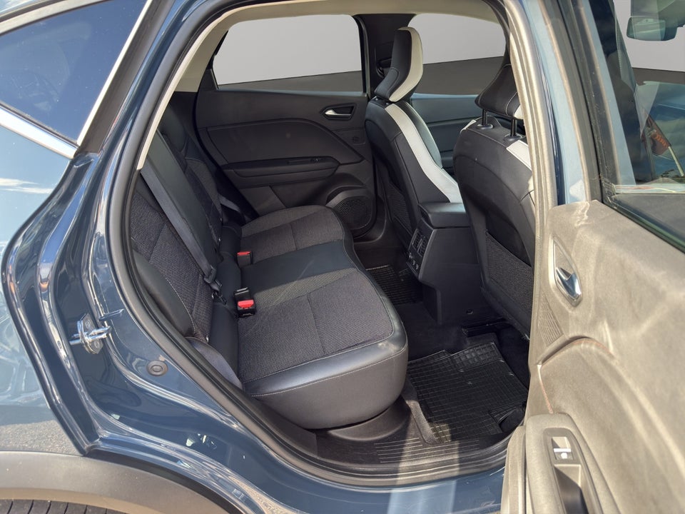 Renault Captur 1,6 E-Tech Intens 5d