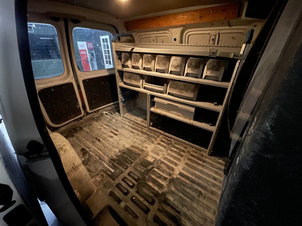 VW Caddy 1,6 TDi 75 BMT Van 5d