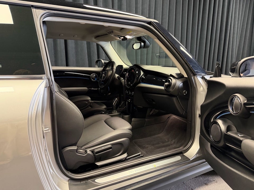 MINI Cooper SE Classic Trim 3d
