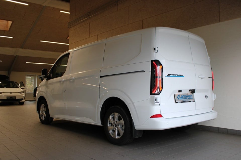 Ford E-Transit Custom 320S 64 Limited