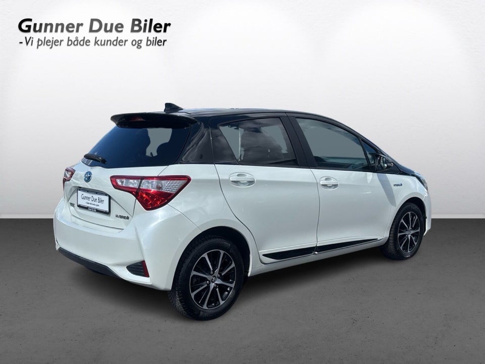 Toyota Yaris 1,5 Hybrid H3 Limited e-CVT 5d