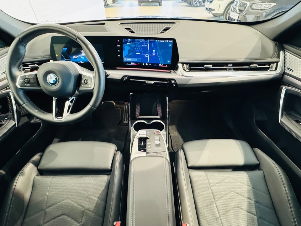 BMW iX1 xDrive30 Fully Charged M-Sport 5d