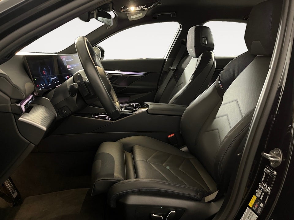 BMW i5 eDrive40 Fully Charged 4d