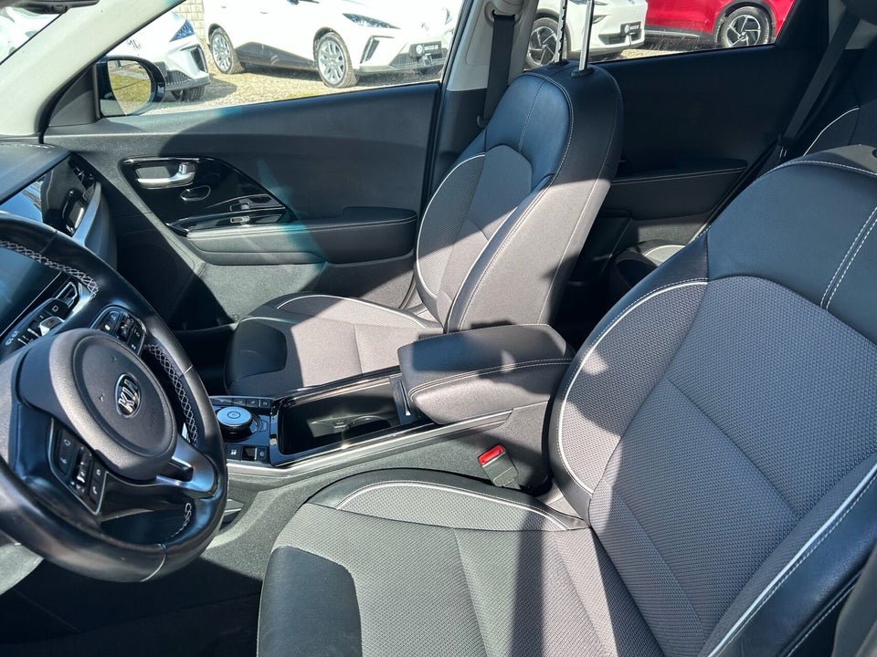Kia e-Niro 64 Advance 5d