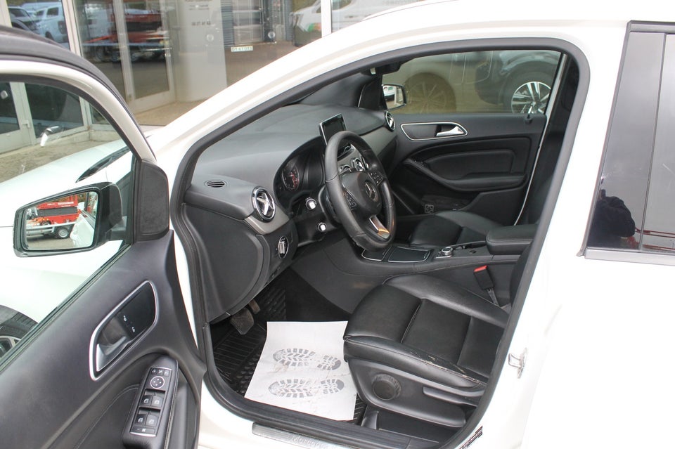 Mercedes B220 d 2,2 aut. Van 5d