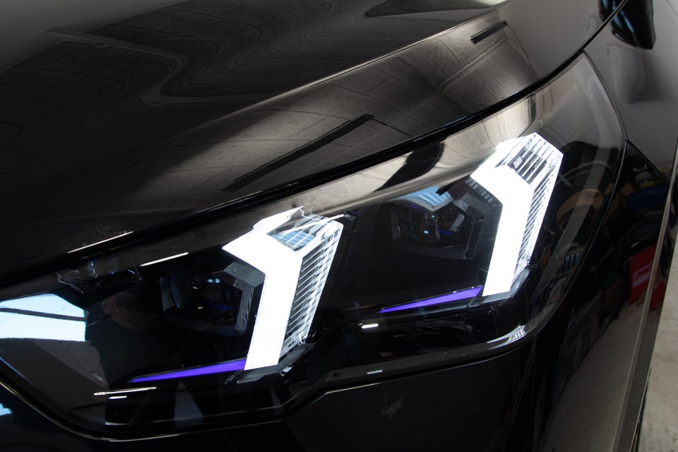 BMW iX2 eDrive20 Fully Charged M-Sport 5d