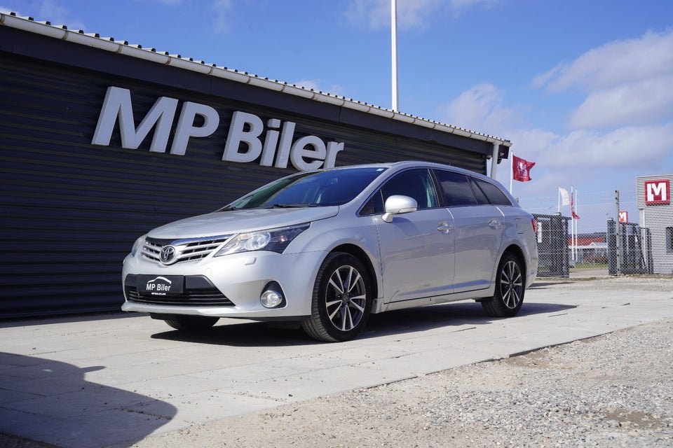 Toyota Avensis 2,0 D-4D T2 Premium stc. 5d