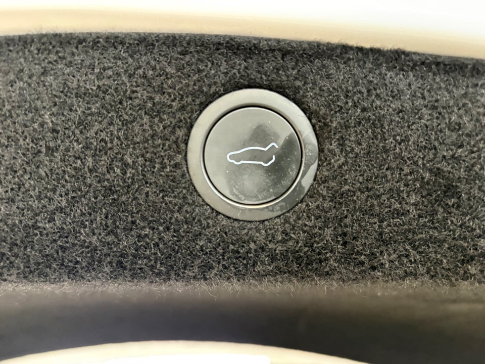 Tesla Model 3 RWD 4d