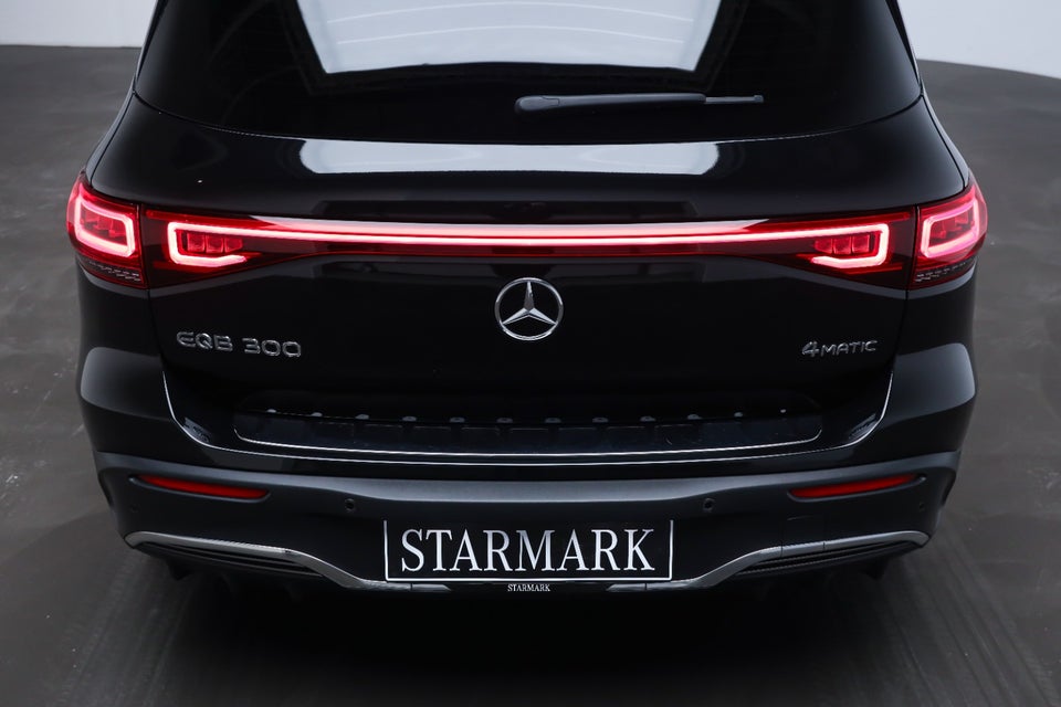 Mercedes EQB300 AMG Line 4Matic 7prs 5d