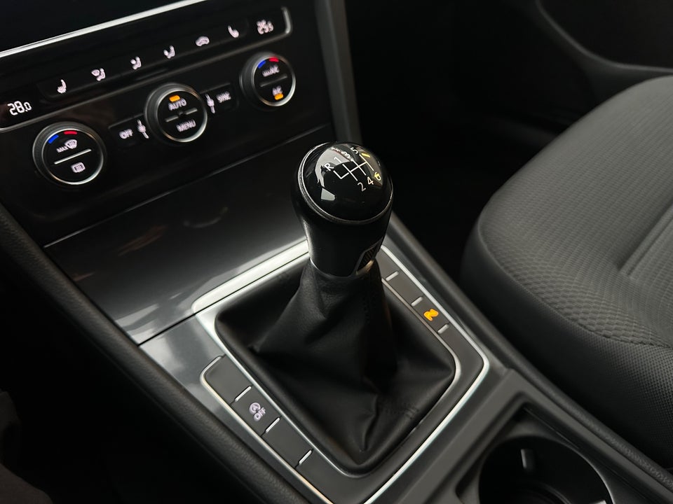 VW Golf VII 1,5 TSi 150 Comfortline Variant 5d