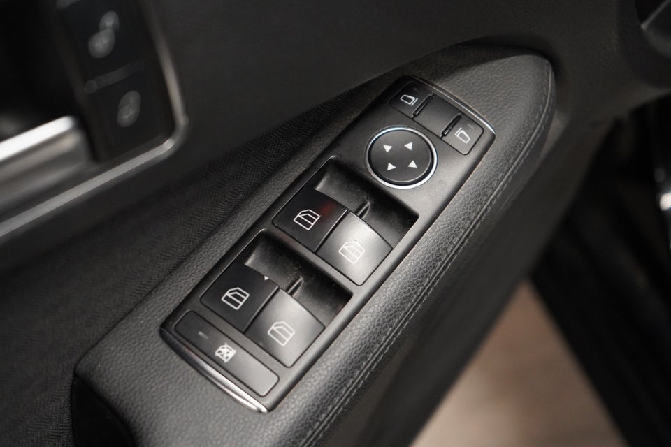 Mercedes E200 2,2 CDi Avantgarde stc. BE 5d