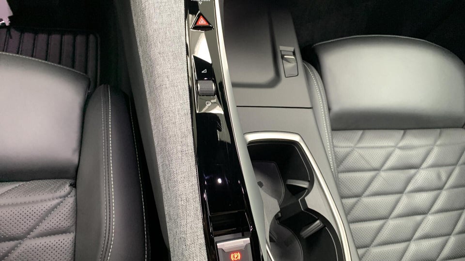 Peugeot e-5008 77 GT 7prs 5d