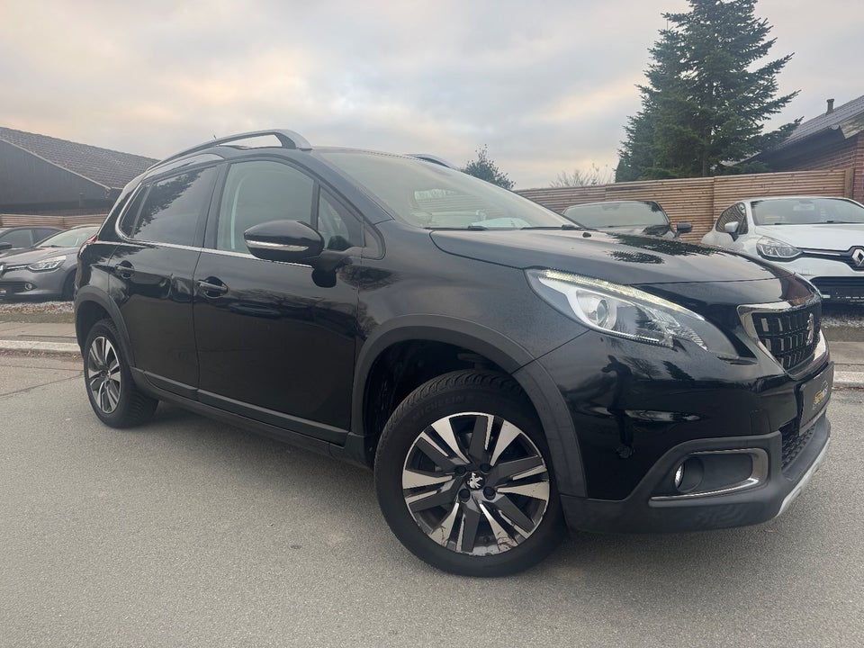 Peugeot 2008 1,2 PureTech 82 Selection Sky 5d