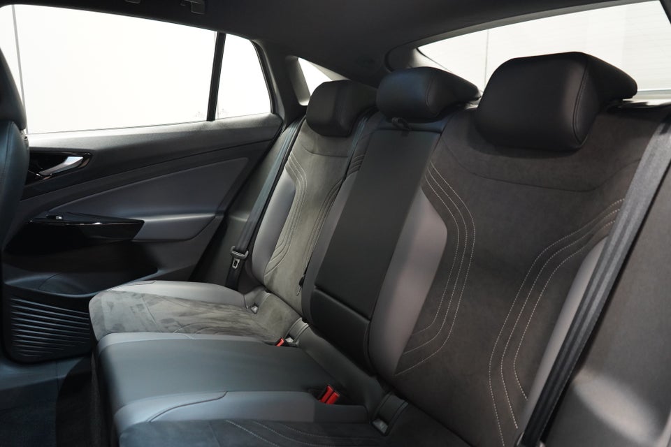 VW ID.5 77 Pro 75 Years Edition 5d