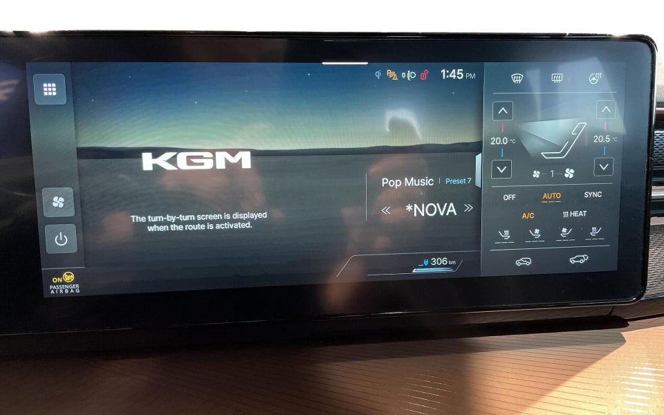 KGM Torres EVX Exclusive 5d